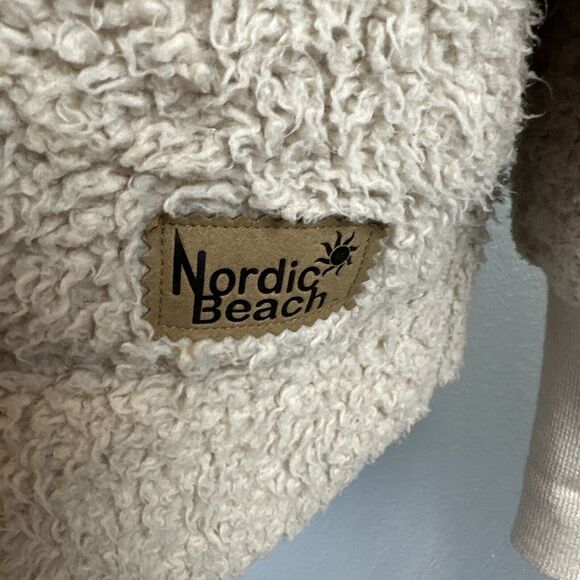 Nordic Beach Soft Body Wrap Cardigan Sweater Coat Hooded Sherpa OS Fluffy Frappe - Picture 2 of 8